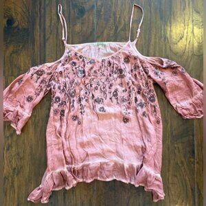 Buckle Gimmicks cold shoulder top size XL